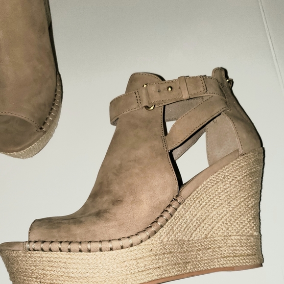 Platform shoes - Picture 3 of 4